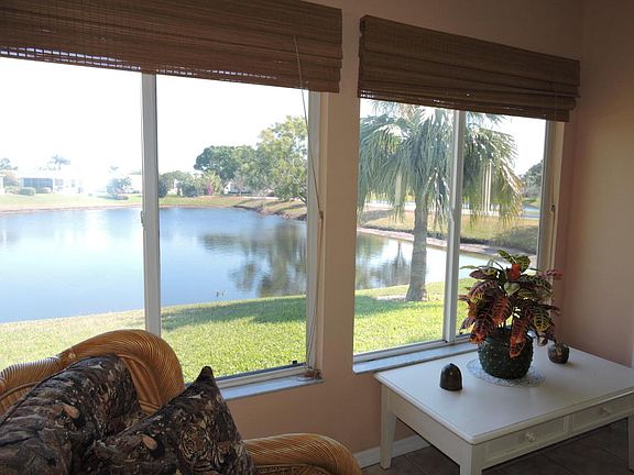 5th image of 8494 Filifera Ct