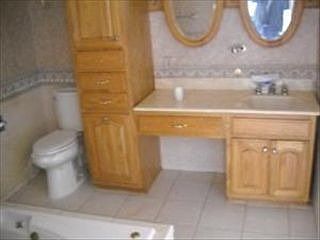 4th image of 102 N Brookshore Dr