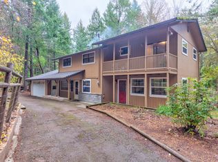 393 Norwood Ln, Grants Pass, OR 97527