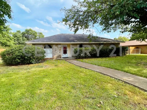 221 Connie Dr, Desoto, TX 75115