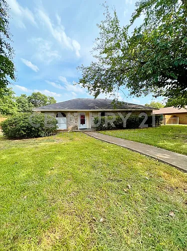 221 Connie Dr Photo 1