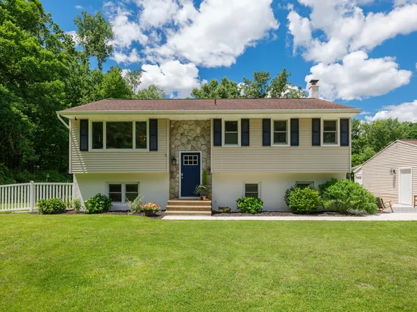 5478 S 31st St, Kalamazoo, MI 49048