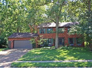 3920 W Bluffs Rd, Springfield, IL 62711