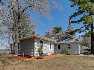 W7310 Swan Cove Ln, Pardeeville, WI 53954