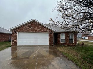 1100 SW Cabriolet St, Bentonville, AR 72712