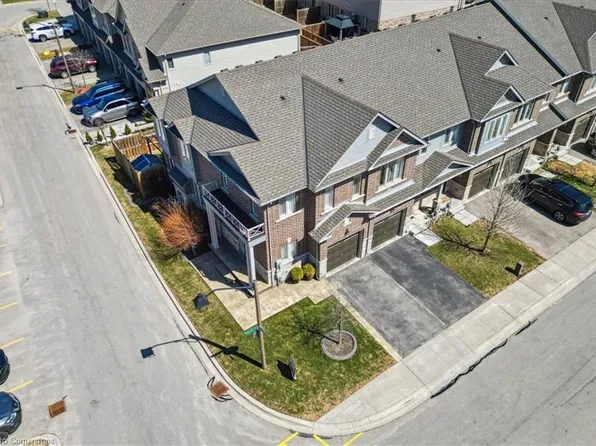 21 Serenity Ln, Hamilton, ON L0R 1P0