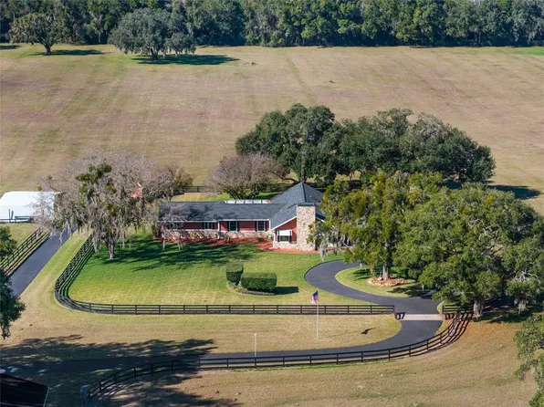 10880 NW 160th Ave, Morriston, FL 32668