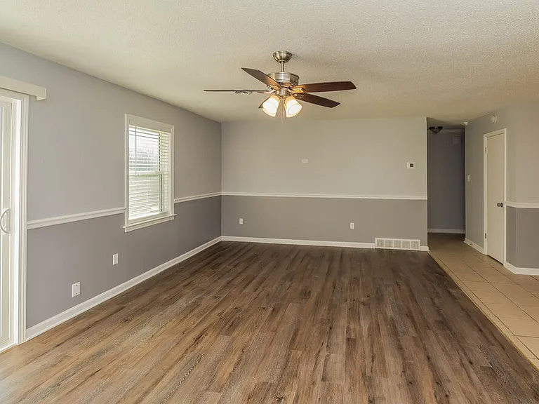 5691 Briarwood Dr — Photo 4
