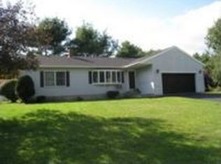 112 Cedarwood Rd, Auburn, ME 04210