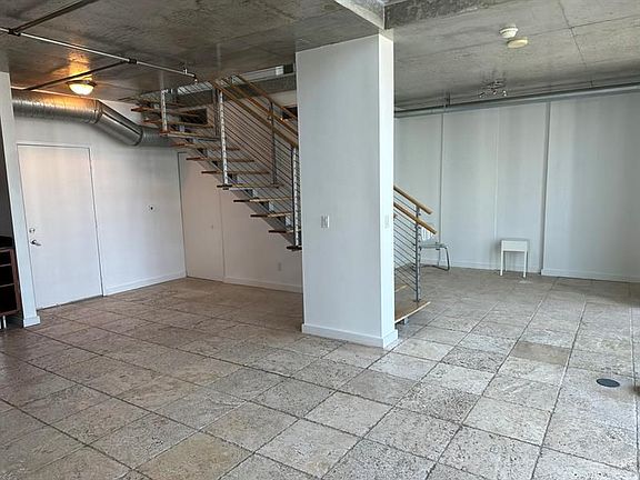 5th image of 690 SW 1st Ct #Penthouse I16
