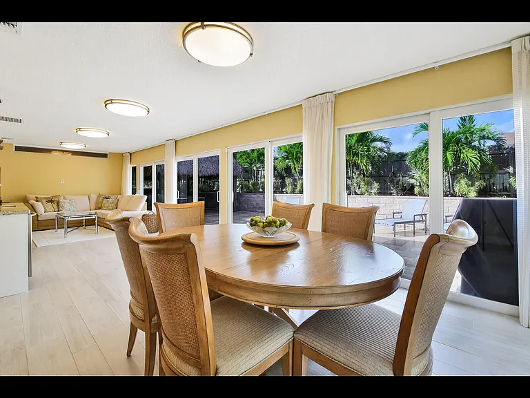 451 N Lyra Cir — Photo 14