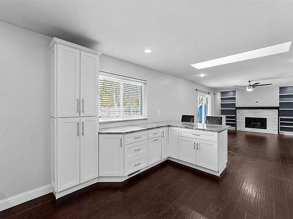 5th image of 1735 Heffington Dr