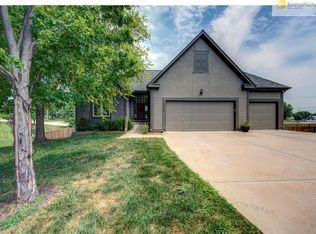 23510 W 54th Ter, Shawnee, KS 66226