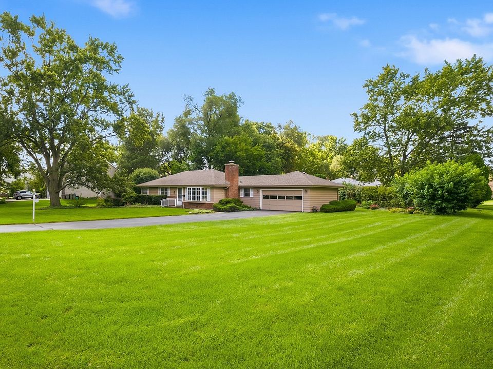 1st image of 207 Tully Pl