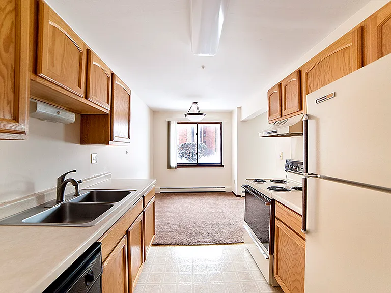 Highland Village Apartments — Photo 6