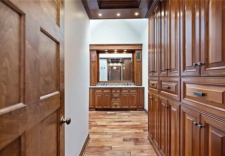 6050 Walton Rd — Photo 34