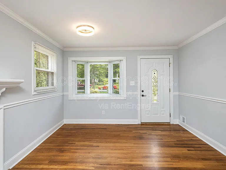 7329 Marc Dr — Photo 2