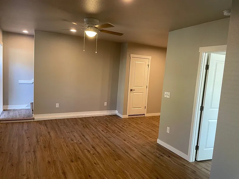 15 Forrest Ave — Photo 3