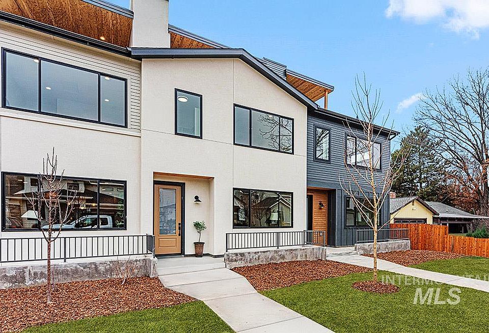 1st image of 3443 N 33rd St