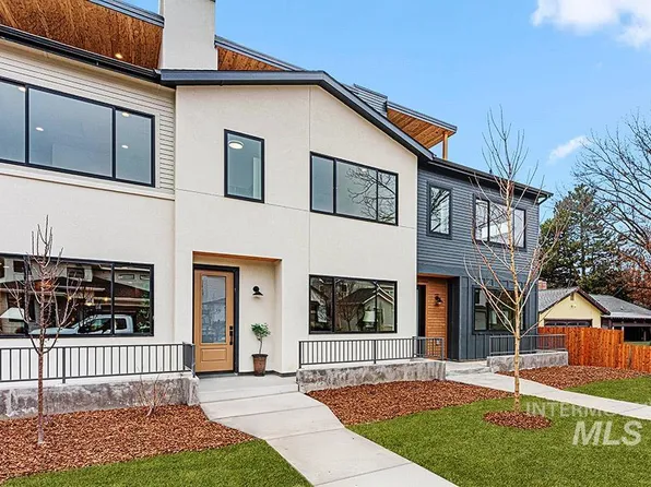 3382 W Whimbrel Ln, Boise, ID 83703