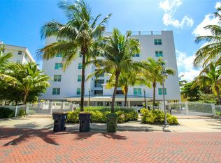 650 Golden Gate Point #202, Sarasota, FL 34236