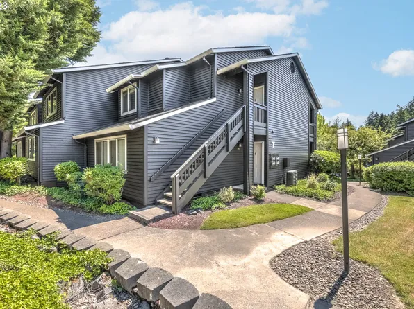 9540 SW 146th Ter #T8, Beaverton, OR 97007
