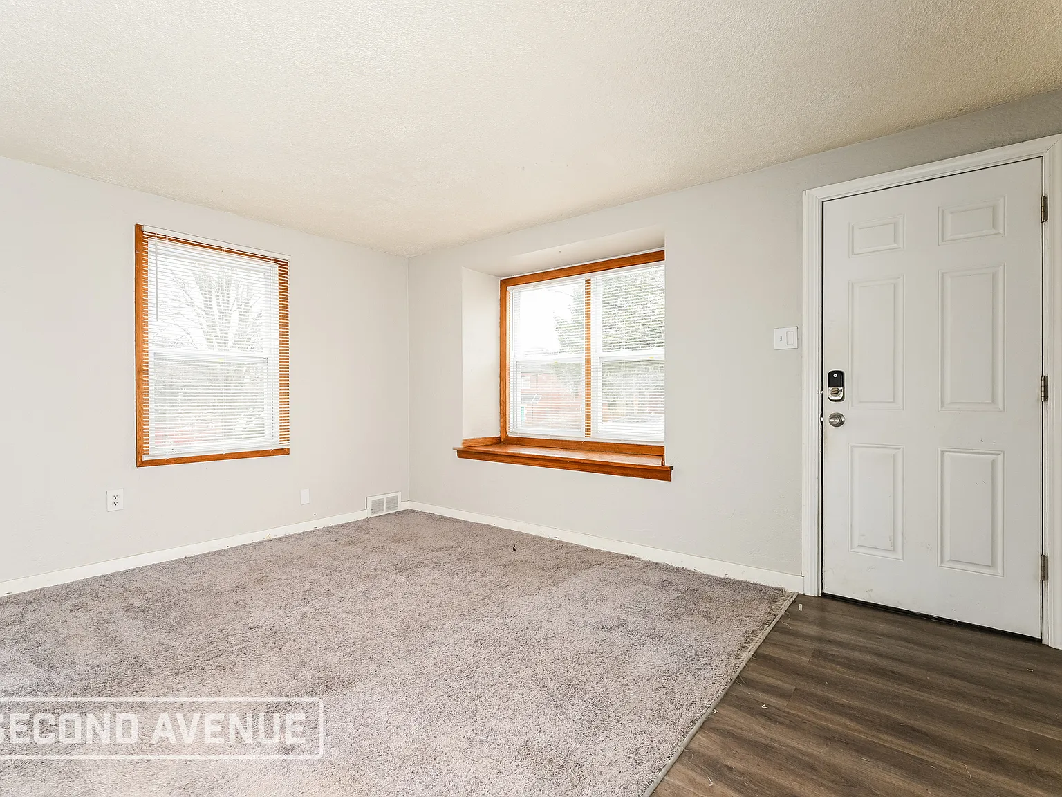 3 bed, 1.0 bath, 986 sqft, $1,295 — Photo 4