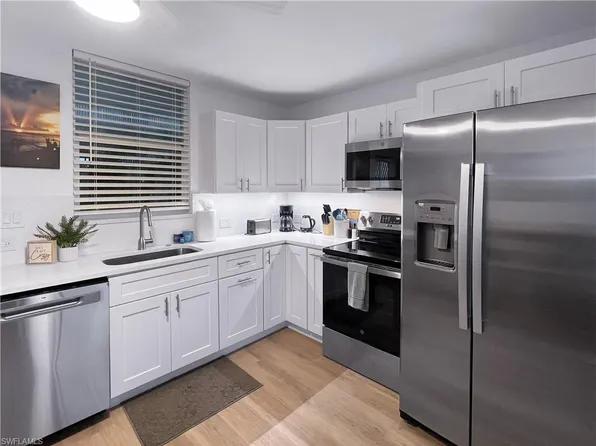 5900 Bonita Beach RD #203, BONITA SPRINGS, FL 34134