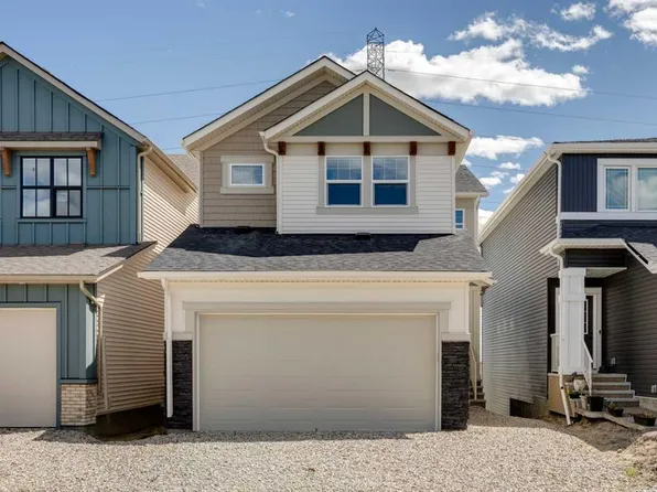 374 W Hotchkiss Mnr SE, Calgary, AB T3S 0J9