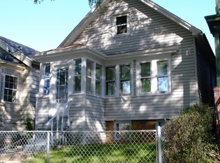 904 S 22nd St, Milwaukee, WI 53204