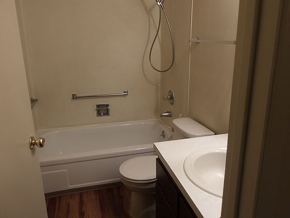 4th image of 777 Northwood Dr #17