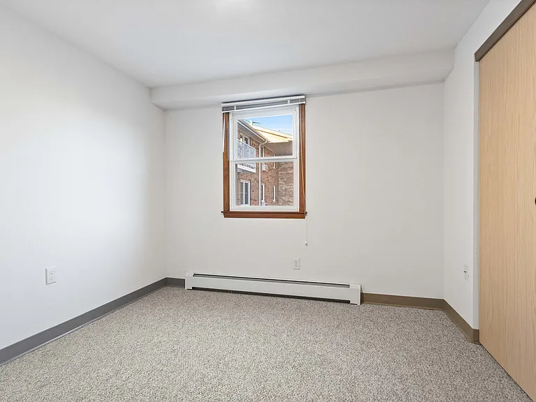 525 N 10th St — Photo 33