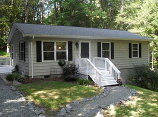 1332 Stallings Rd, Chapel Hill, NC 27516