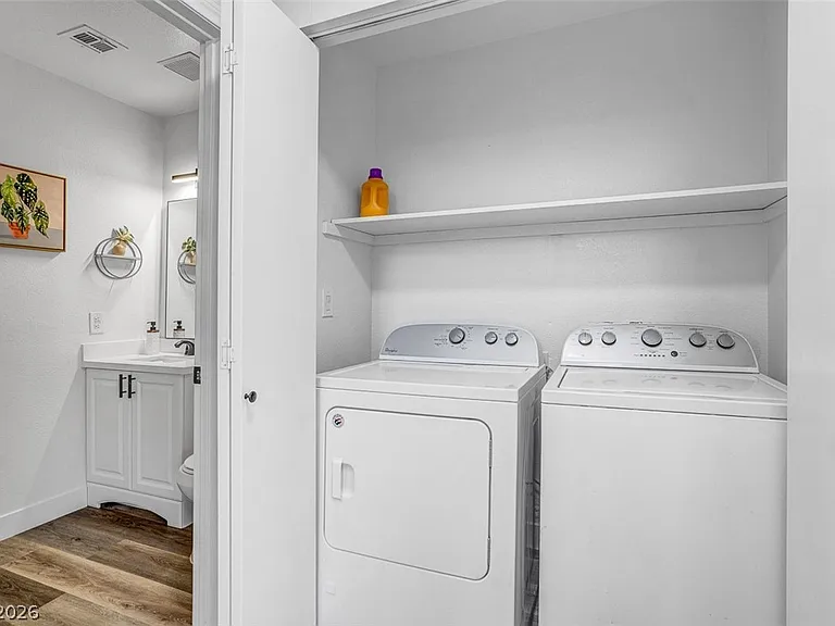 818 Holly Sprig Ct — Photo 21