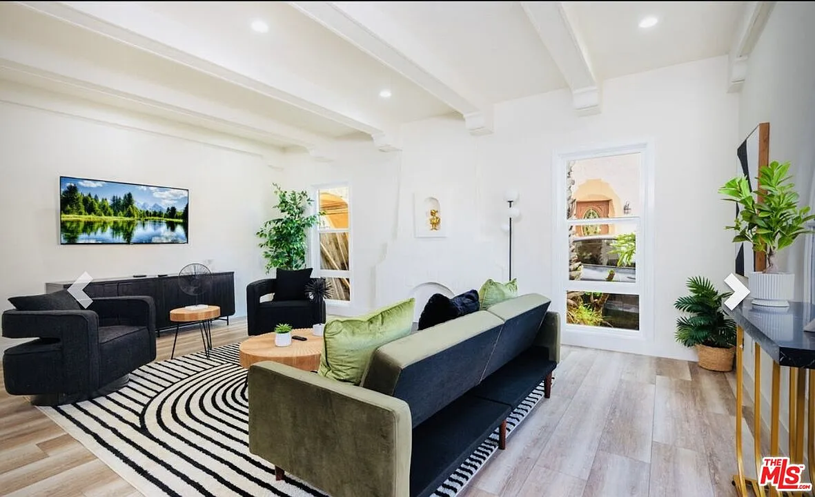 3 bed, 3.0 bath, $4,500 — Photo 2