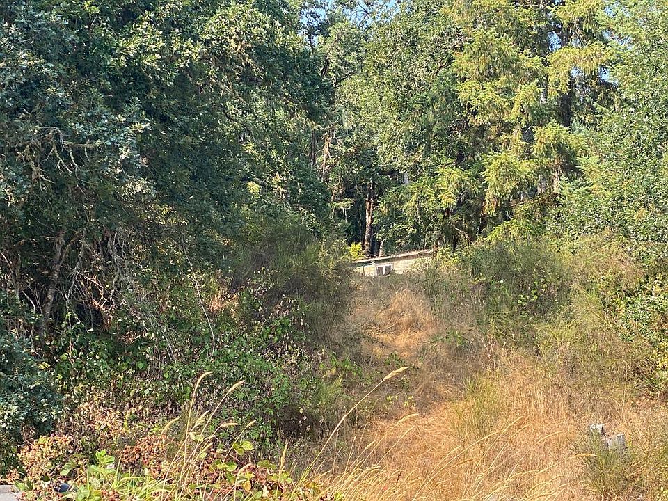 2nd image of 27805 Jahn Rd