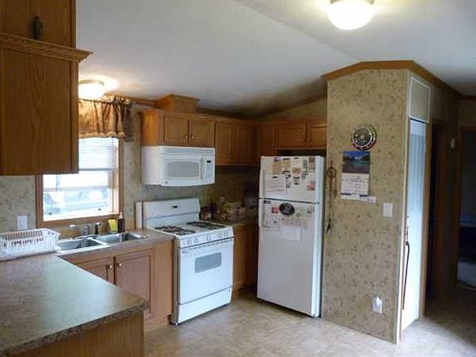 2nd image of 414 Sand Gate Dr