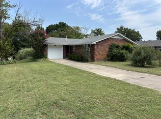1403 E University Ave, Sapulpa, OK 74066