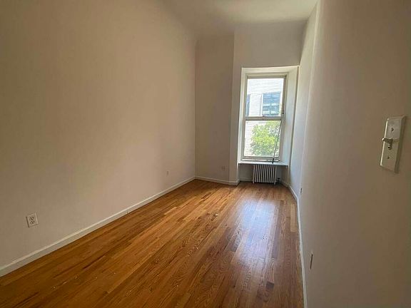 2nd image of 148 W 76th St APT 3A