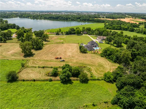 LOT 7 E Lake Rd, Springdale, AR 72762