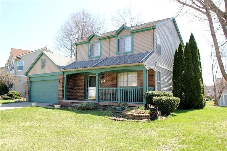 1st image of 7866 Lake Crest Dr