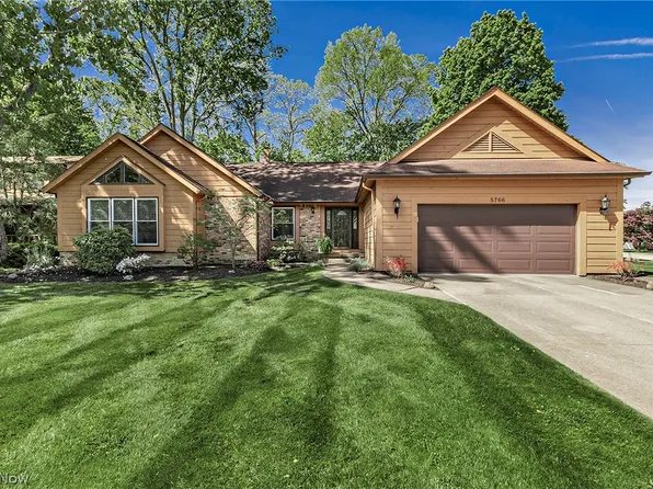 5766 Green Cir, Willoughby, OH 44094