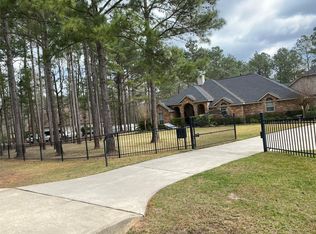 32718 Edgewater Dr, Magnolia, TX 77354