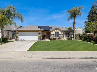 12512 Spoleto Ave, Bakersfield, CA 93312