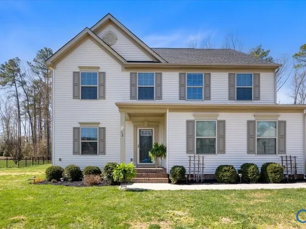 10448 Centralia Station Rd, Chester, VA 23831