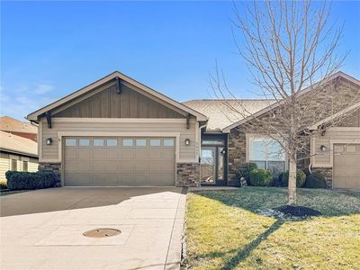 5621 Chimney Rocks Cir, Lawrence, KS, 66049