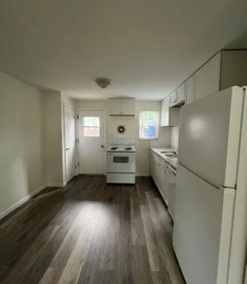 316 E William St #5 — Photo 3