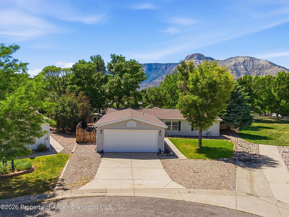 1st image of 47 Baker Hill Pl