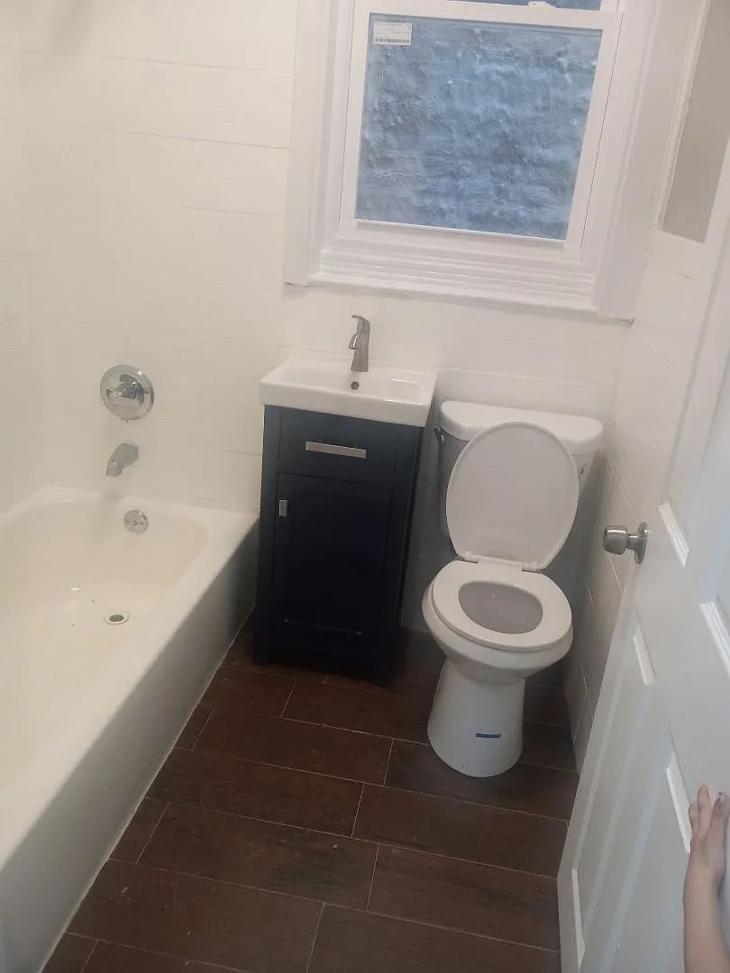 3 bed, 1200 sqft, $2,000 — Photo 1