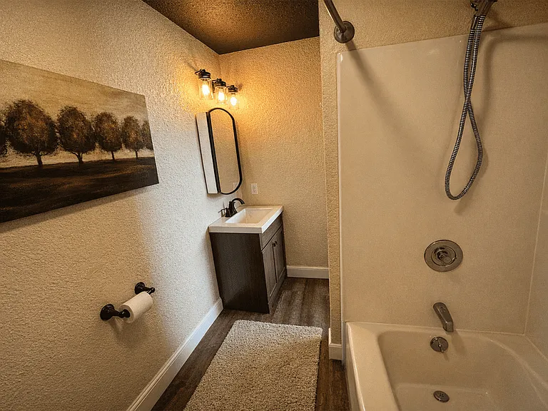 159 W Pearl St #402 — Photo 4